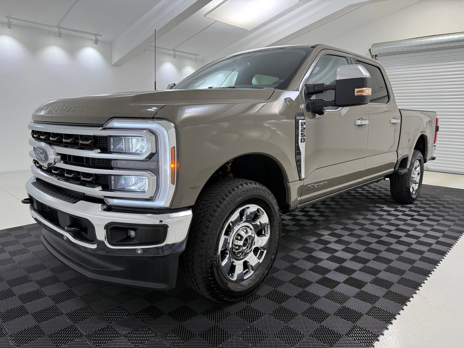 Used 2026 Ford F250 King Ranch w/ Chrome Package AWD/4WD image 3