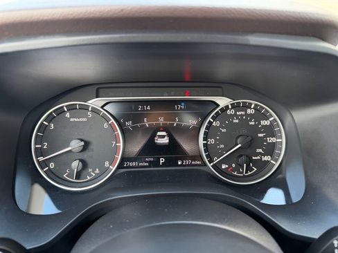 Used 2023 Nissan Rogue SL w/ SL Premium Package image 23