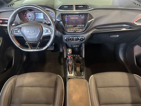 Used 2023 Chevrolet TrailBlazer RS w/ Convenience Package FWD image 15
