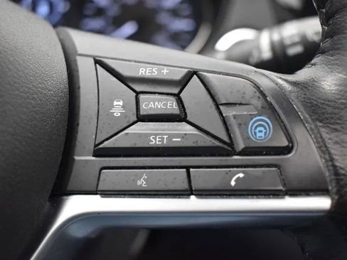 Used 2022 Nissan Rogue Sport SL w/ Premium Package image 24