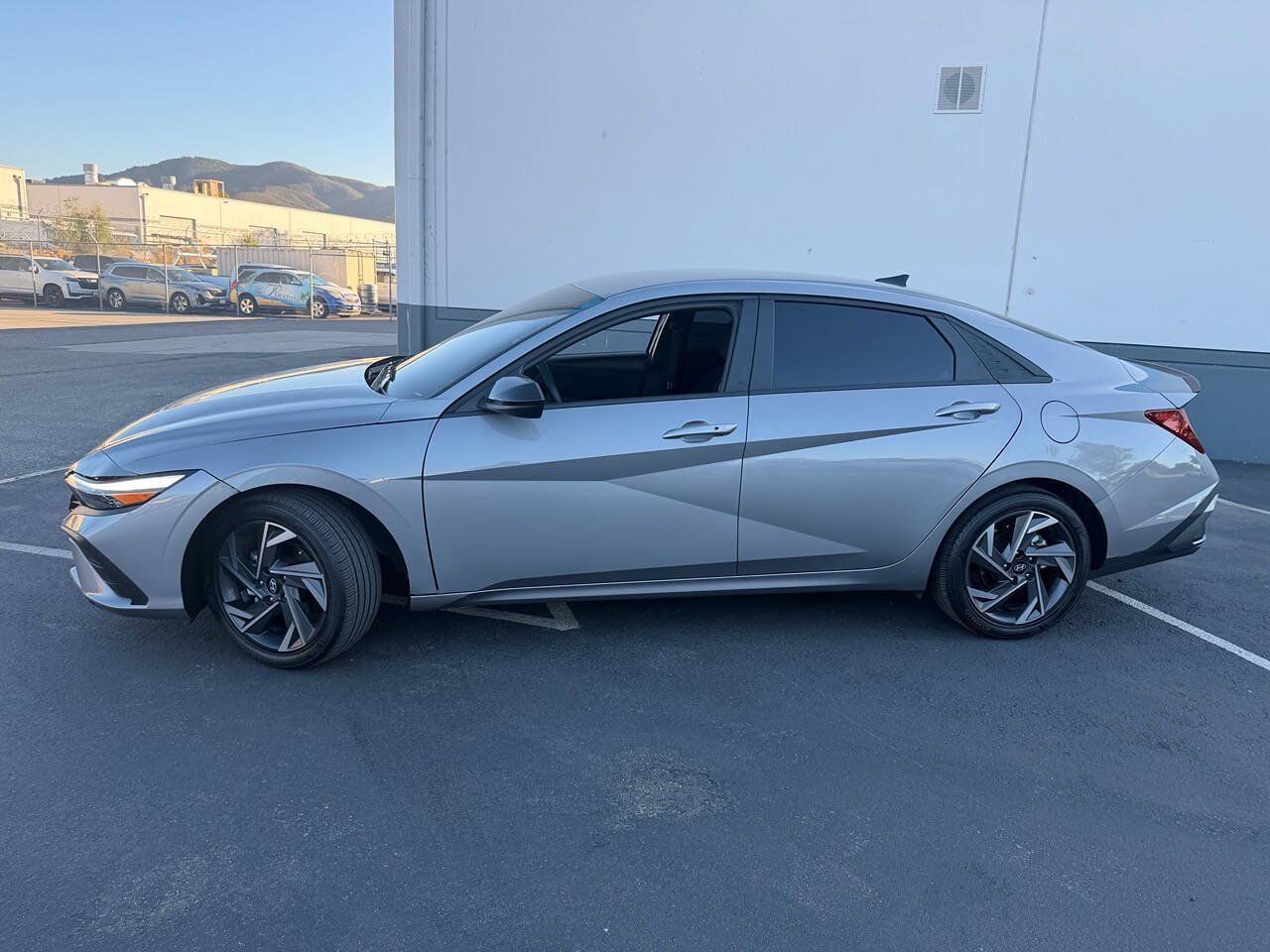 Used 2025 Hyundai Elantra Sport FWD image 14