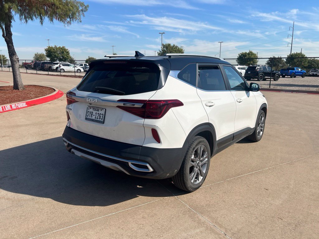Used 2023 Kia Seltos S FWD image 5