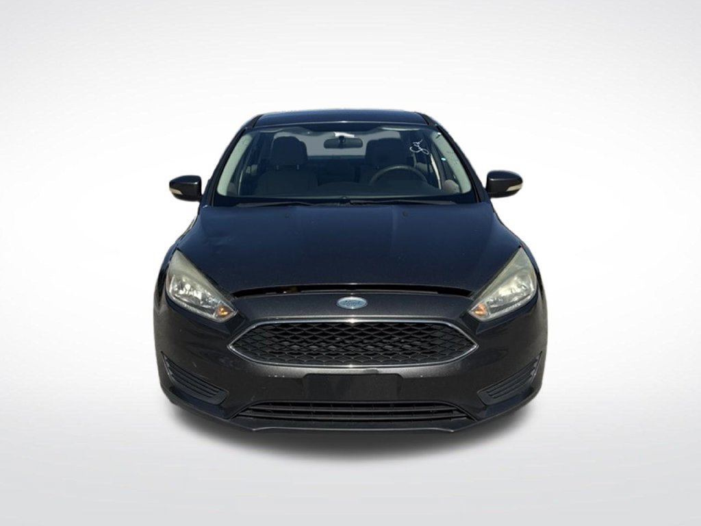 Used 2015 Ford Focus SE w/ Reverse Sensing Package FWD image 3