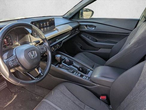 Used 2023 Honda Accord Sport image 17