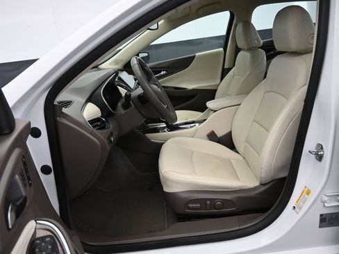 Used 2024 Chevrolet Malibu LT FWD image 34