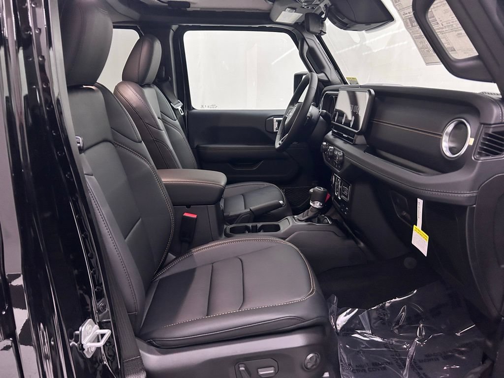 New 2026 Jeep Gladiator Mojave AWD/4WD image 17