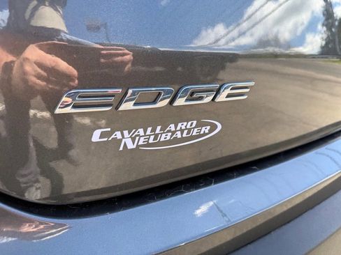 Used 2020 Ford Edge SE AWD/4WD image 24