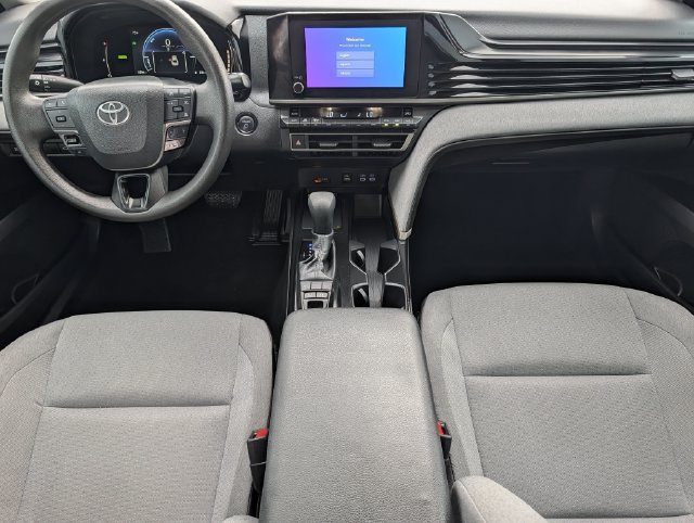 Used 2025 Toyota Camry LE w/ Convenience Package FWD image 11