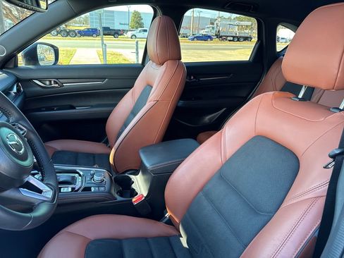 Certified 2025 MAZDA CX-5 Carbon Edition image 10