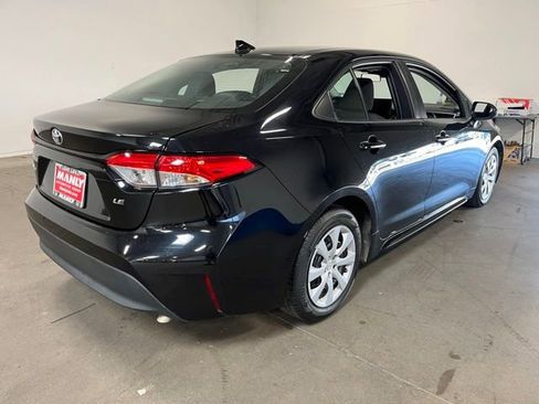 Used 2023 Toyota Corolla LE FWD image 3