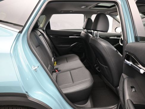 Used 2025 Kia Seltos EX w/ EX Sunroof Package FWD image 37
