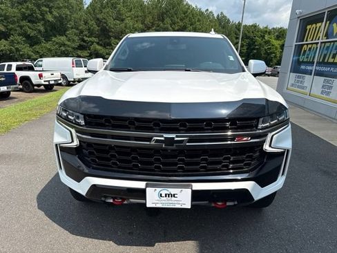 Used 2022 Chevrolet Tahoe Z71 w/ Luxury Package AWD/4WD image 2
