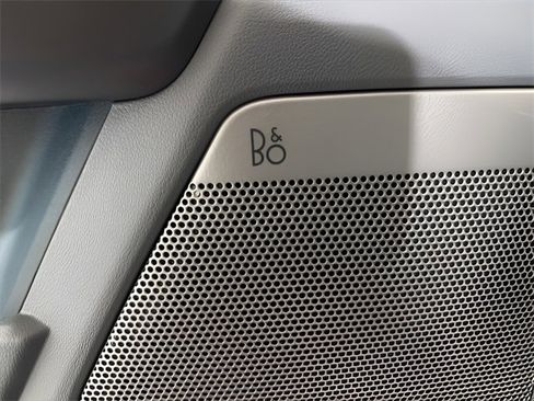 Used 2022 Ford F150 Lariat w/ Equipment Group 502A High image 10