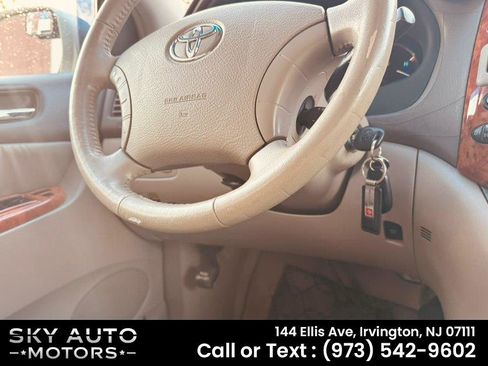 Used 2007 Toyota Sienna image 17