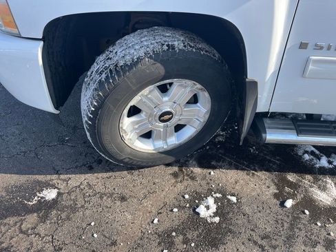 Used 2009 Chevrolet Silverado 1500 LTZ w/ Safety Package image 33