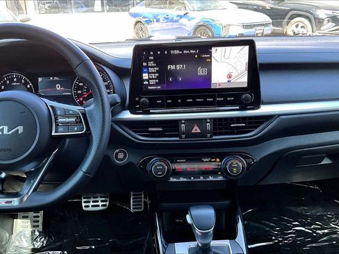 Used 2024 Kia Forte GT-Line image 7