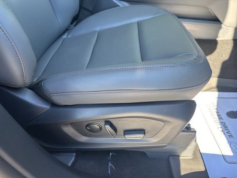New 2026 Ford Explorer Active w/ Active Comfort Package image 17
