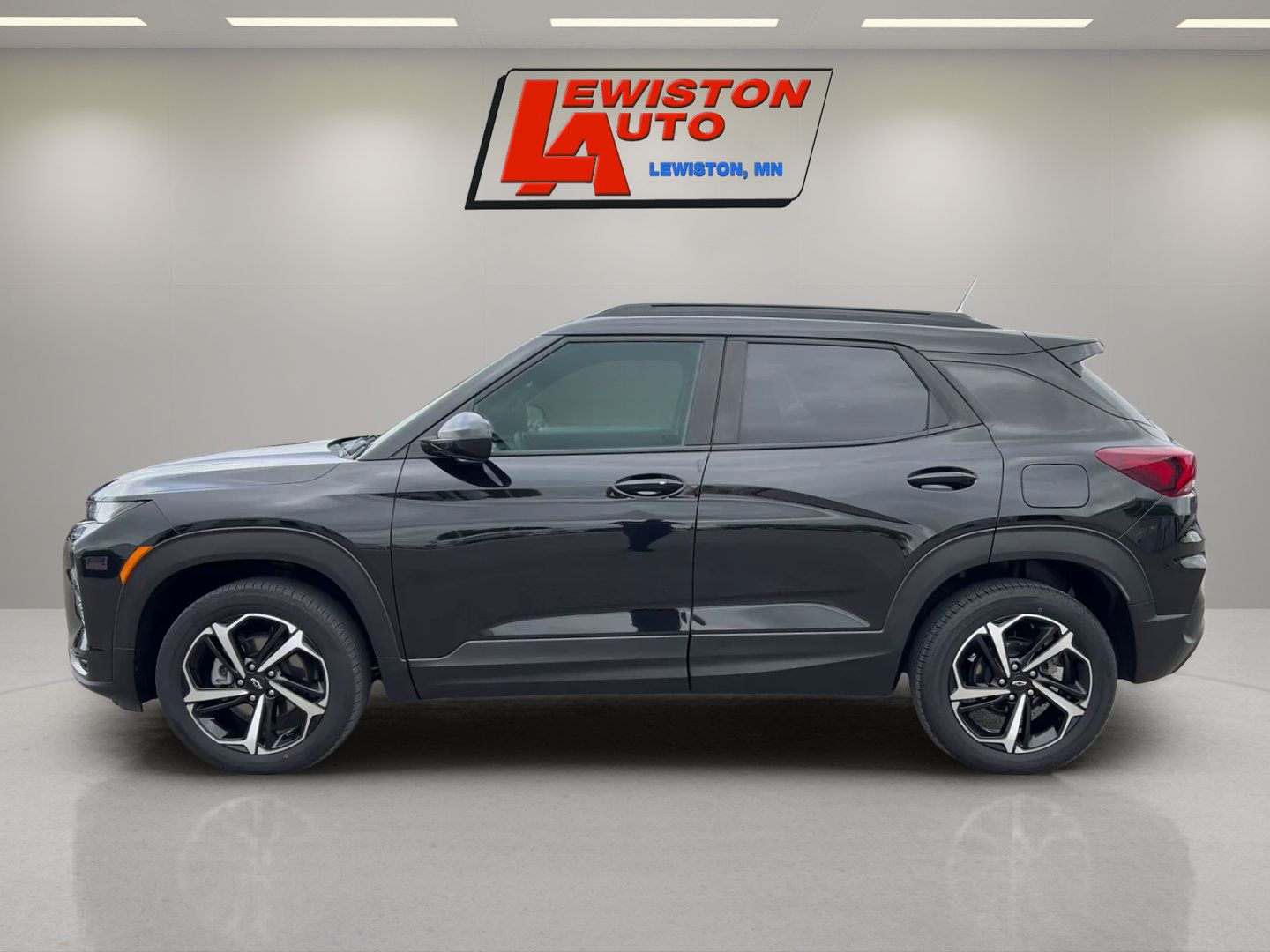 Certified 2023 Chevrolet TrailBlazer RS AWD/4WD image 2