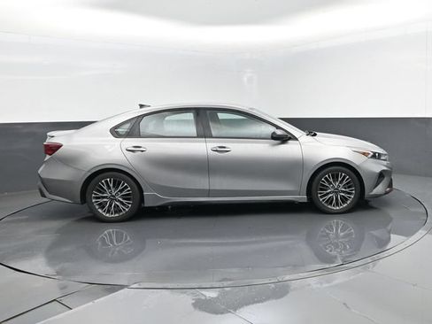 Used 2023 Kia Forte GT-Line FWD image 4