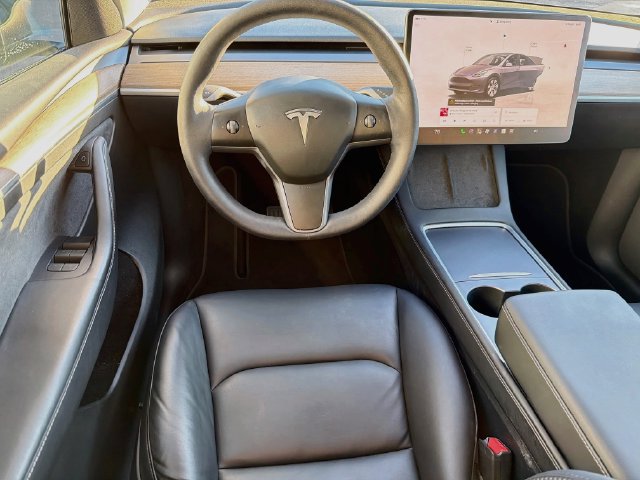 Used 2023 Tesla Model Y Long Range AWD/4WD image 19