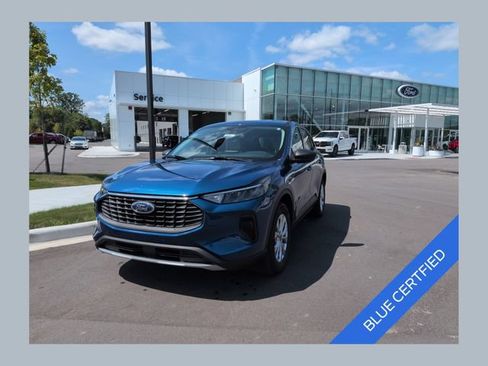 Certified 2023 Ford Escape Active AWD/4WD image 1