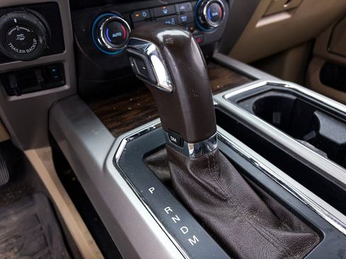 Used 2020 Ford F150 Lariat image 26