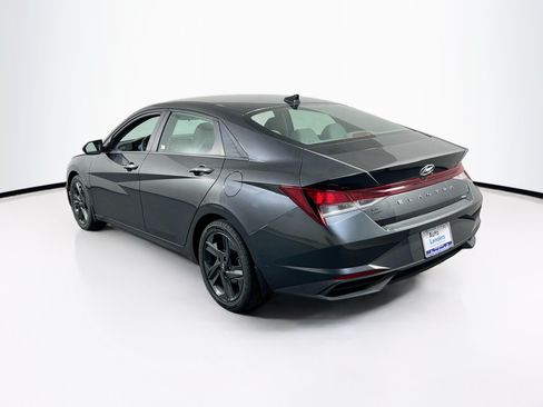 Used 2023 Hyundai Elantra SEL w/ Convenience Package FWD image 7