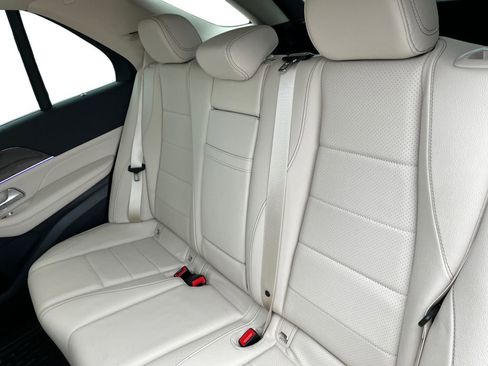 Used 2025 Mercedes-Benz GLE 450e 4MATIC image 22