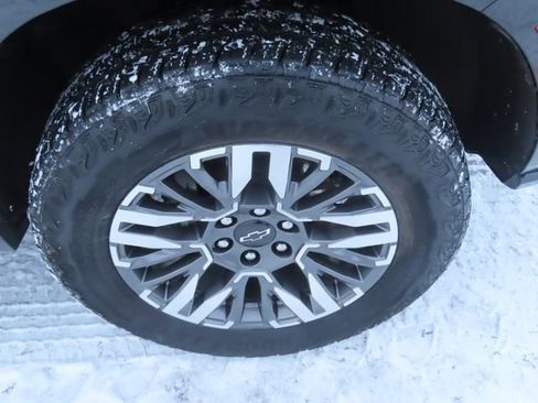 Used 2025 Chevrolet Tahoe Z71 w/ Sun And Tow Package image 13