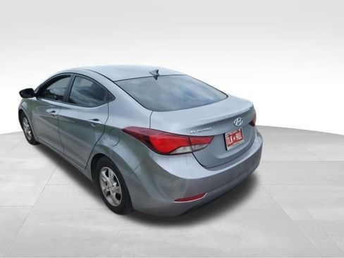Used 2014 Hyundai Elantra SE FWD image 6