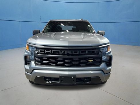 Used 2025 Chevrolet Silverado 1500 Custom RWD image 4