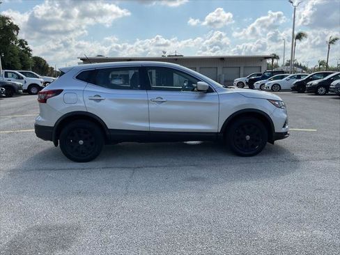 Used 2020 Nissan Rogue Sport S FWD image 7