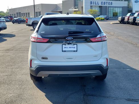 Used 2022 Ford Edge SEL w/ Convenience Package AWD/4WD image 3