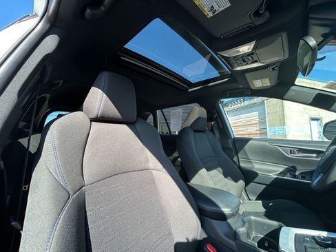 Used 2024 Toyota RAV4 SE AWD/4WD image 27