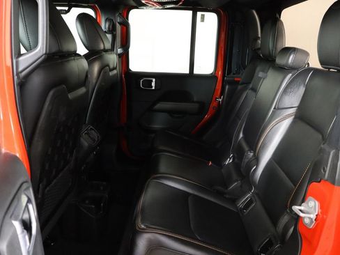 Used 2022 Jeep Gladiator Mojave AWD/4WD image 16