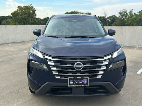 Used 2025 Nissan Rogue SV AWD/4WD image 7