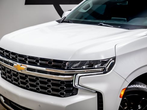 Used 2023 Chevrolet Tahoe LS w/ Driver Alert Package AWD/4WD image 17