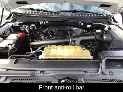 Used 2021 Ford Expedition XLT image 27