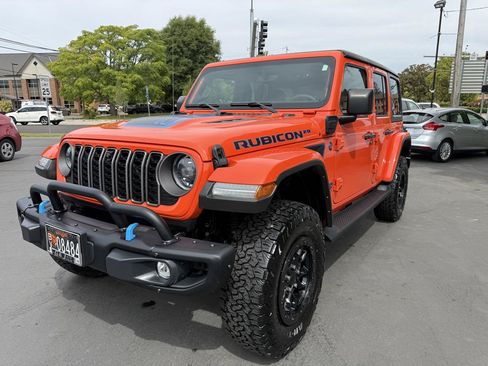 Used 2023 Jeep Wrangler Unlimited Rubicon 4xe AWD/4WD image 2