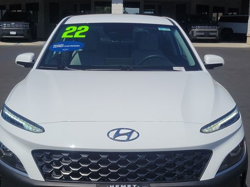 Certified 2022 Hyundai Kona SE FWD image 27