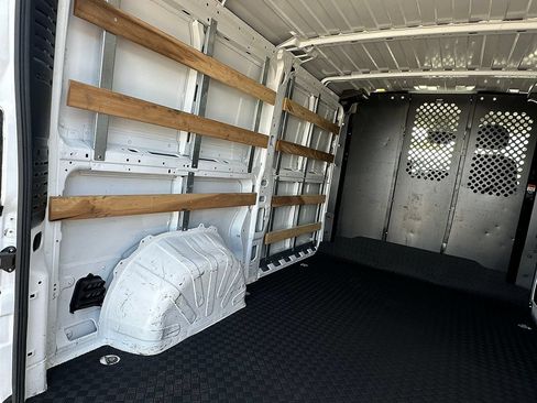 Used 2025 RAM ProMaster 2500 w/ U-Haul Equipment Group FWD image 16