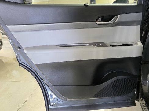 Used 2021 Hyundai Palisade SEL w/ Convenience Package image 12