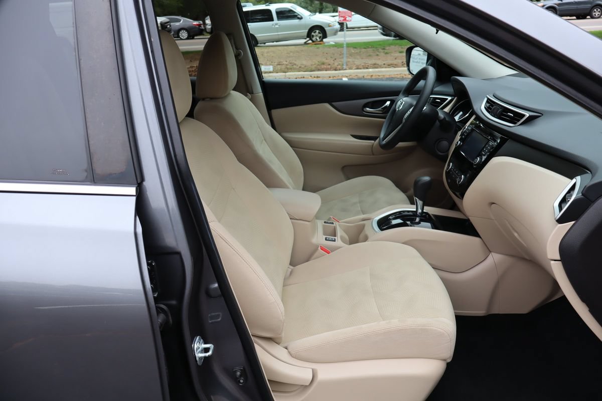 Used 2016 Nissan Rogue SV w/ SV Premium Package AWD/4WD image 22