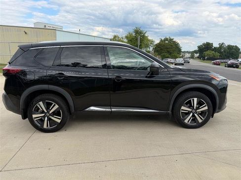 Used 2021 Nissan Rogue SL w/ Premium Package AWD/4WD image 8