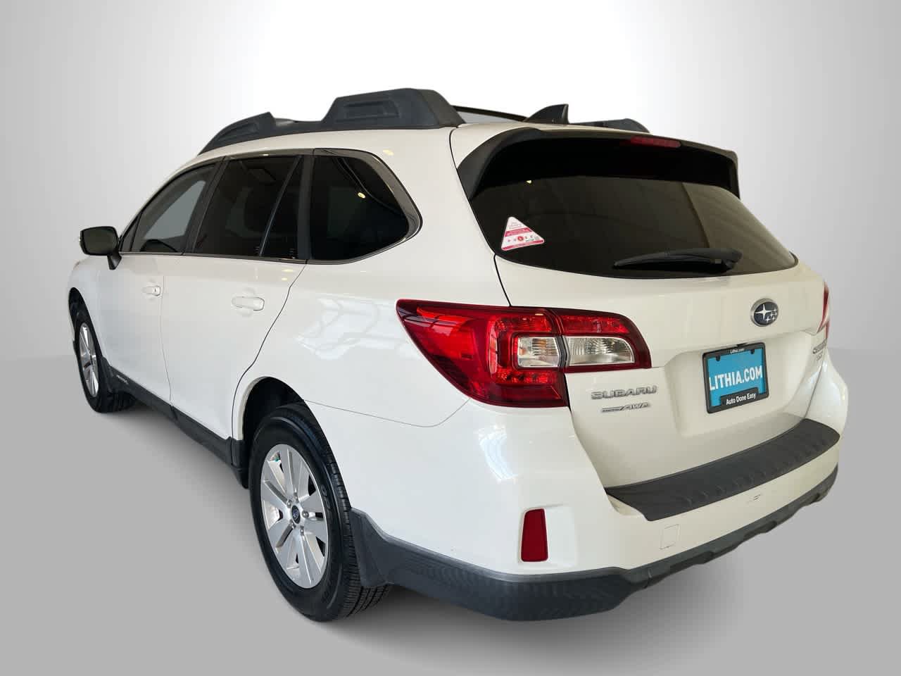 Used 2017 Subaru Outback 2.5i Premium AWD/4WD image 6