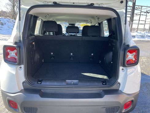 Used 2021 Jeep Renegade Sport image 13