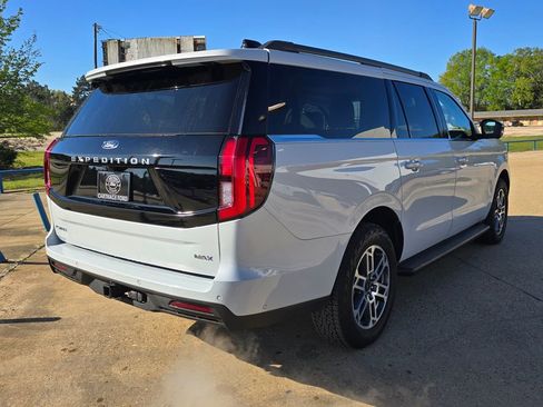 Used 2025 Ford Expedition Max Active image 5