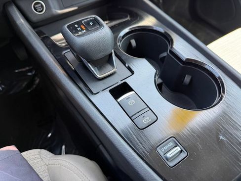 Used 2023 Nissan Rogue SV FWD image 27