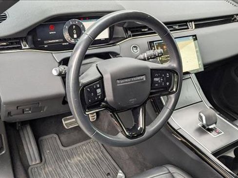 Used 2024 Land Rover Range Rover Evoque Dynamic SE AWD/4WD image 11