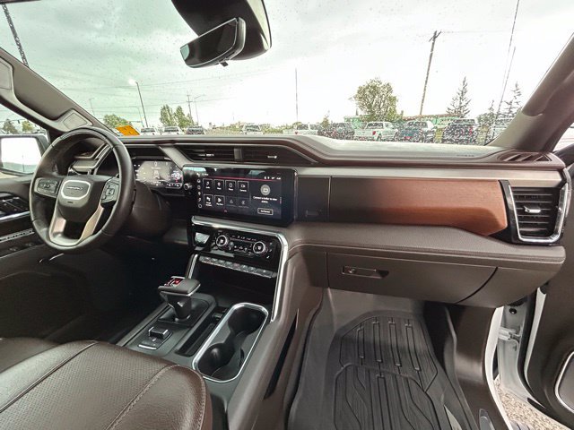 Used 2024 GMC Sierra 1500 Denali AWD/4WD image 37